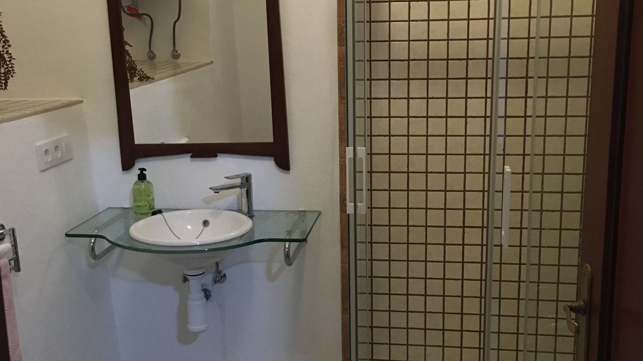 Photo of Bathroom in Almedinilla