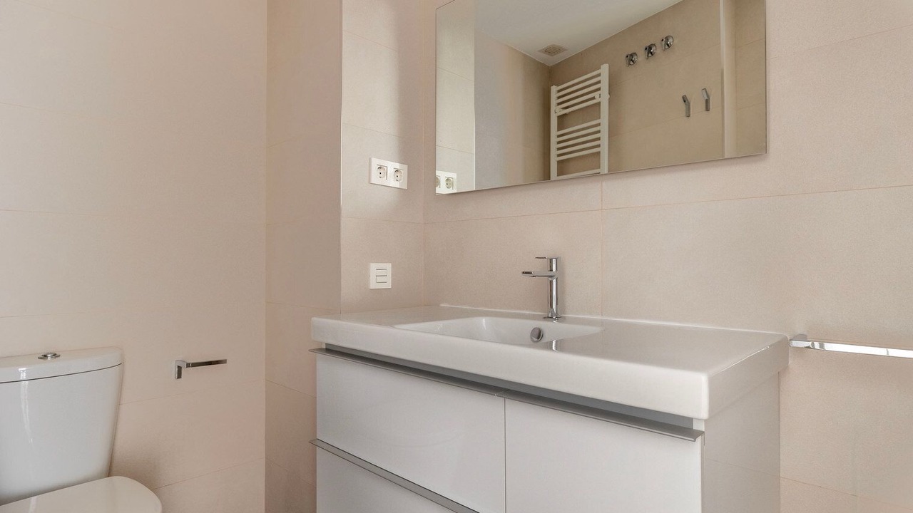 Photo of Bathroom in Literary Quarter