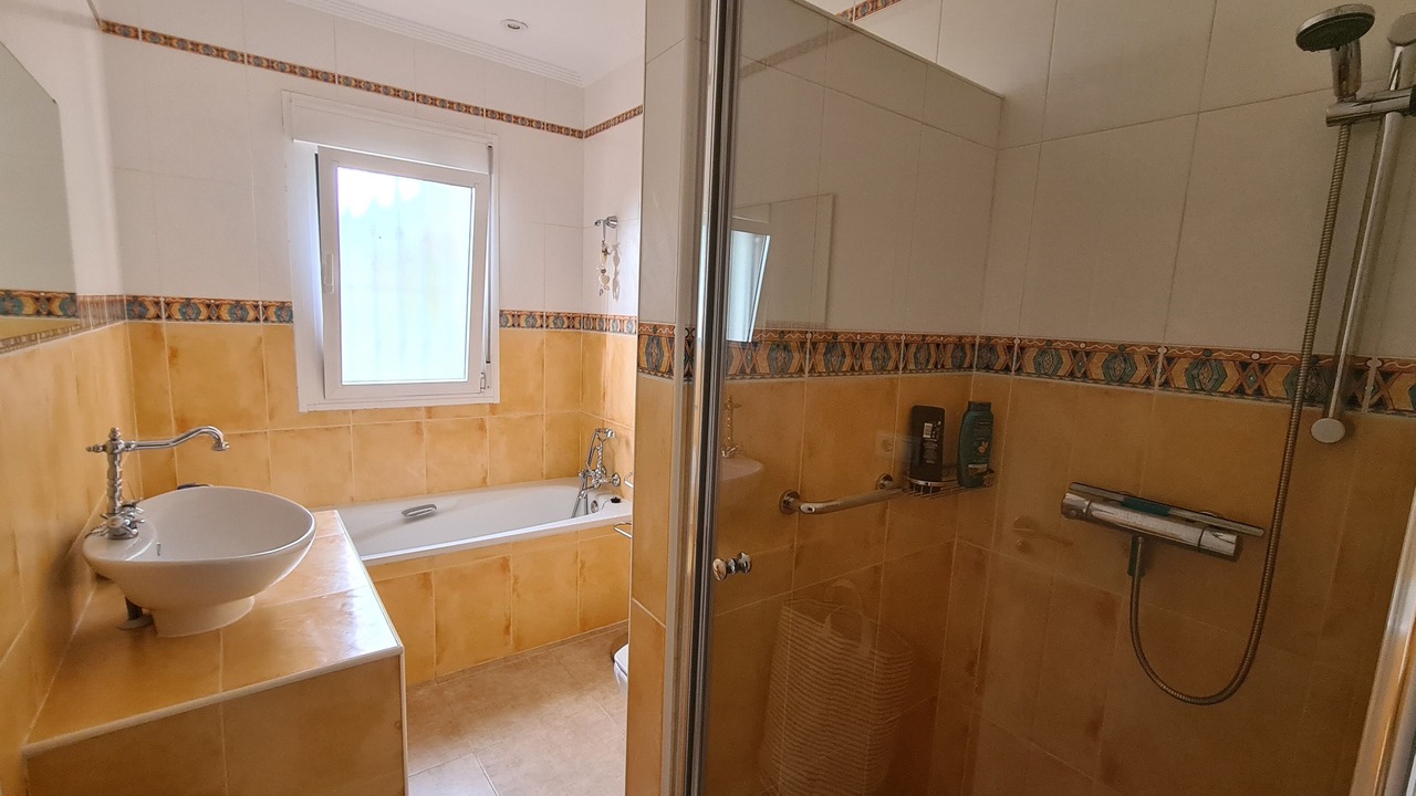 Photo of Bathroom in Arenas