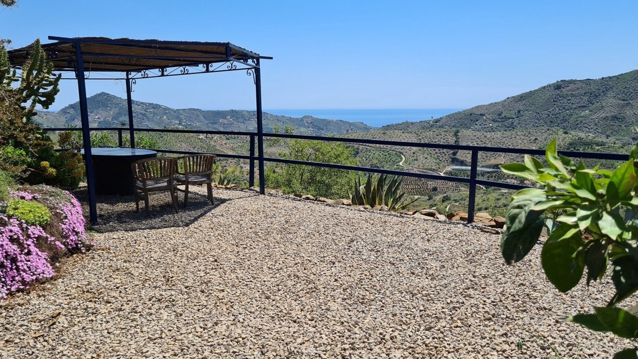 Photo of Outdoor in Arenas