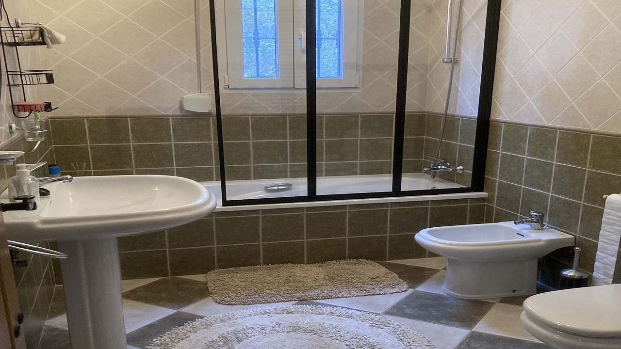 Photo of Bathroom in Canillas de Albaida