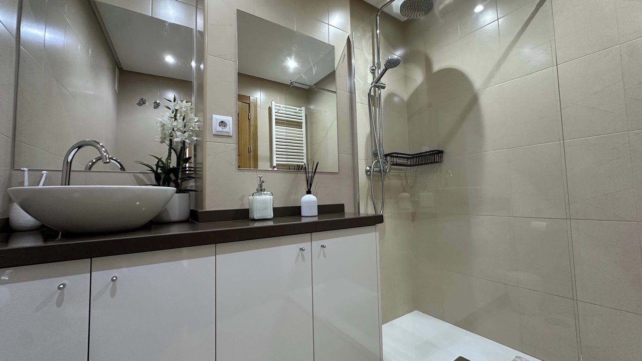 Photo of Bathroom in Roldan
