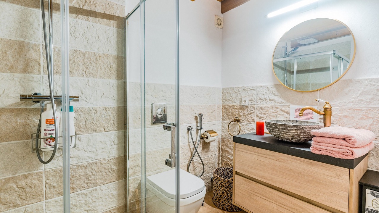 Photo of Bathroom in Casares