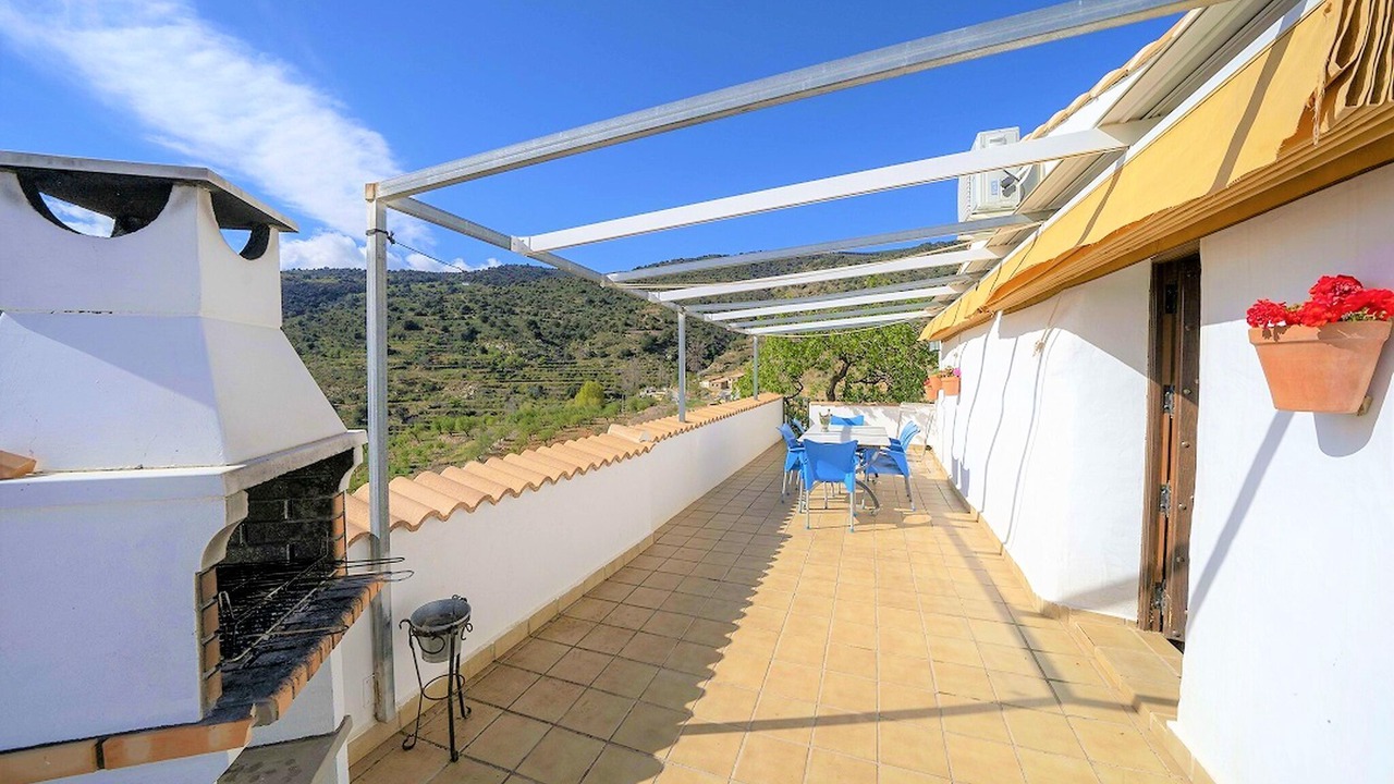 Photo of Patio Balcony in Laroya
