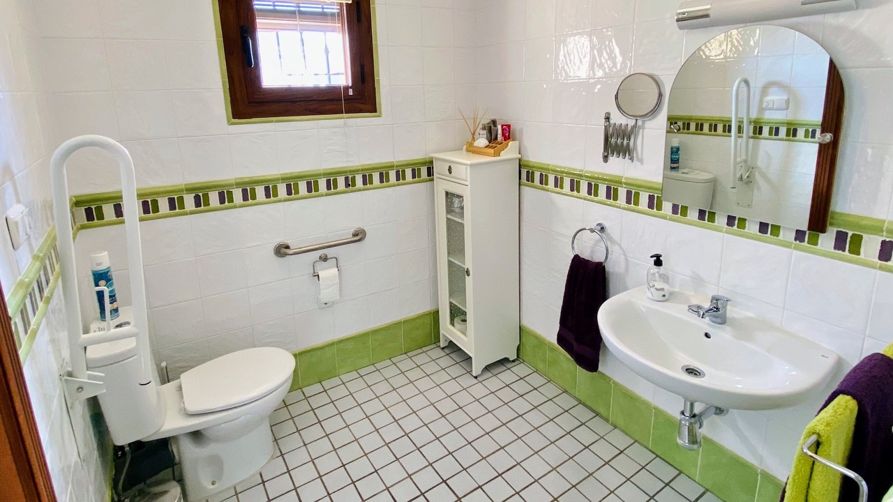 Photo of Bathroom in Lecrin Valley