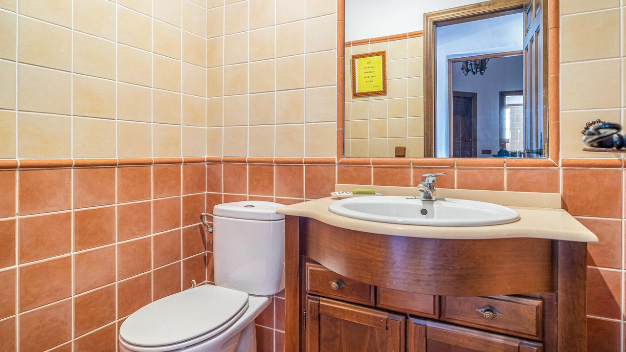 Photo of Bathroom in Jubrique
