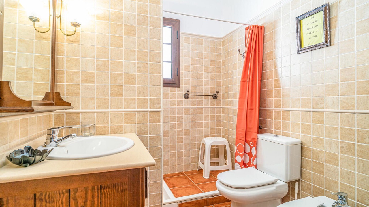 Photo of Bathroom in Jubrique