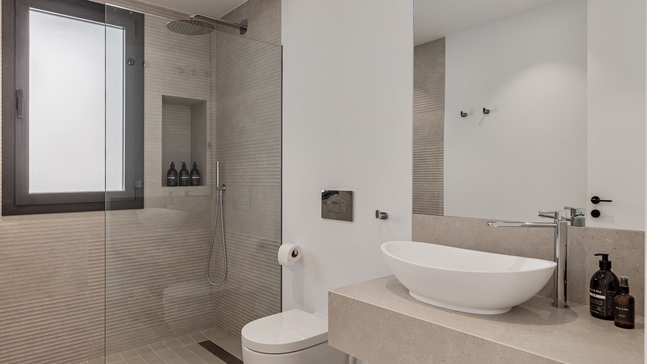 Photo of Bathroom in New Golden Mile