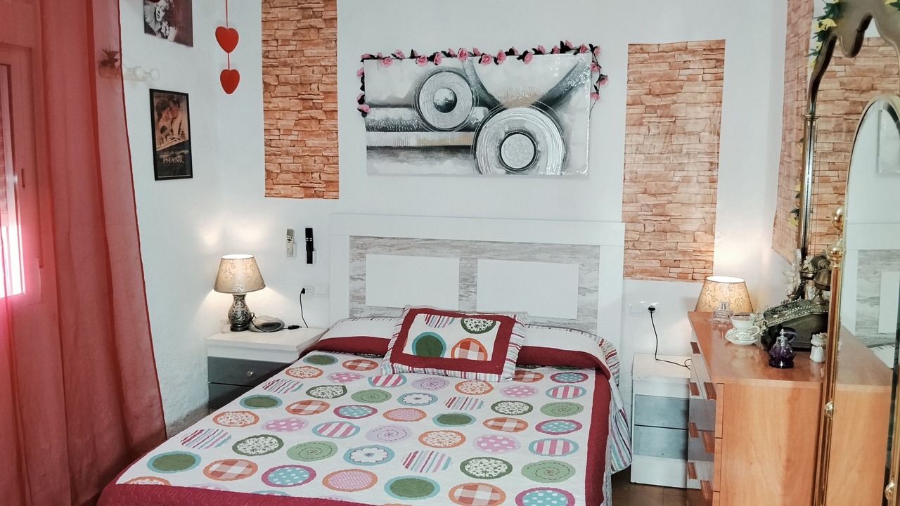 Photo of Bedroom in Illar