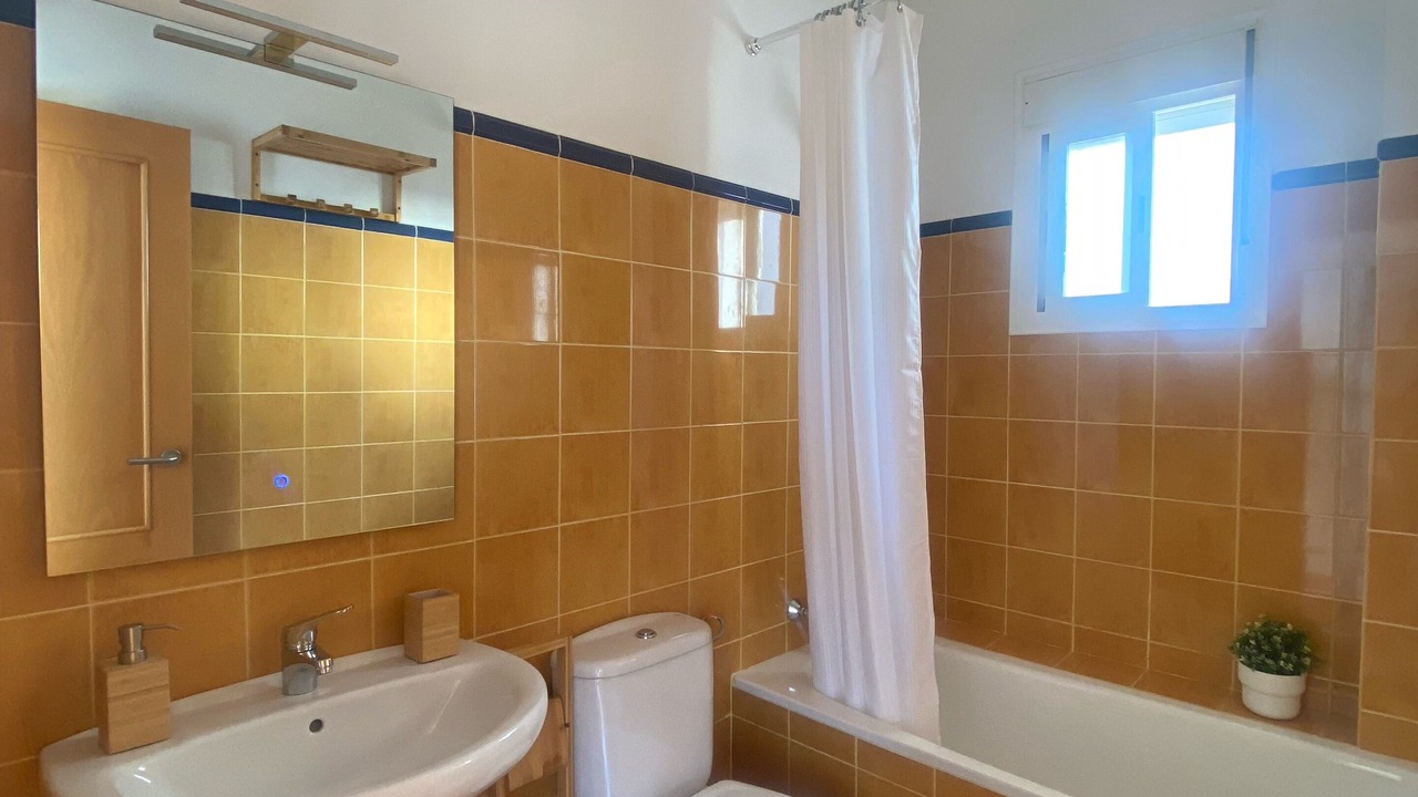 Photo of Bathroom in Sector G - Garza Imperial