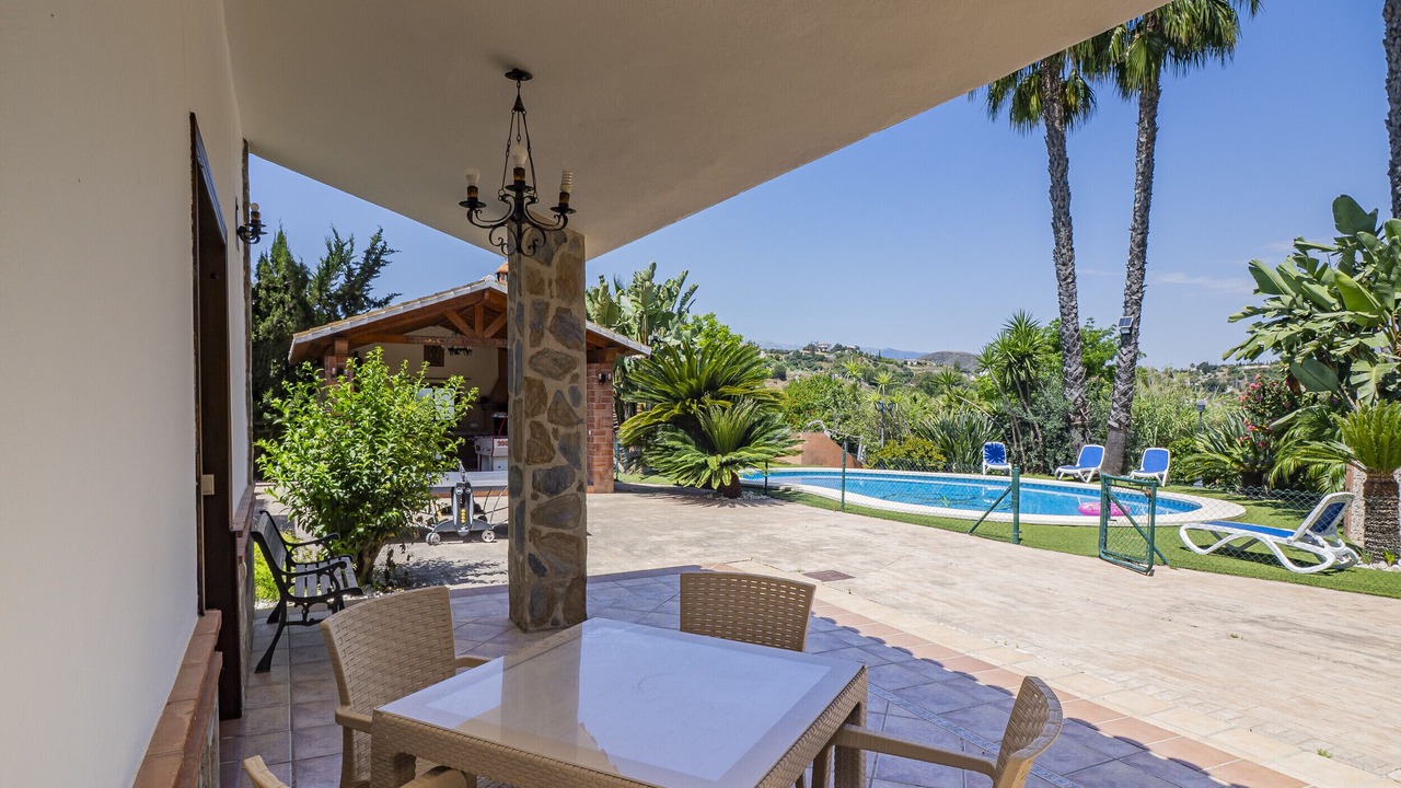 Photo of Outdoor in Coin