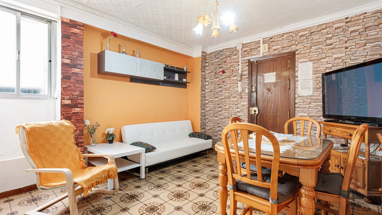 Photo of Livingroom in Bailen-Miraflores