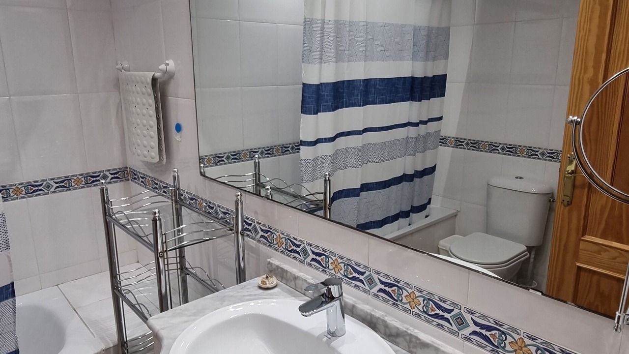 Photo of Bathroom in Rota