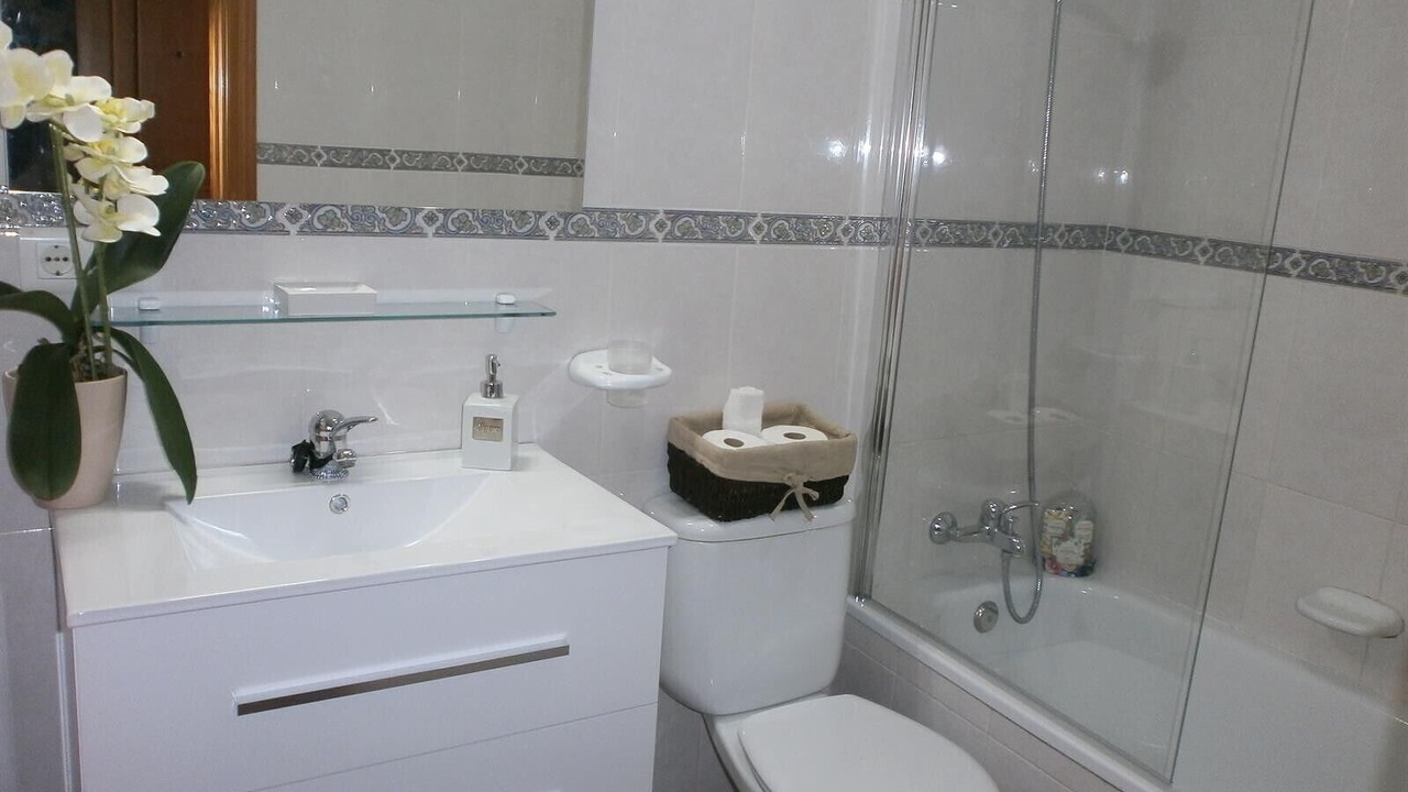Photo of Bathroom in Nerja City Centre
