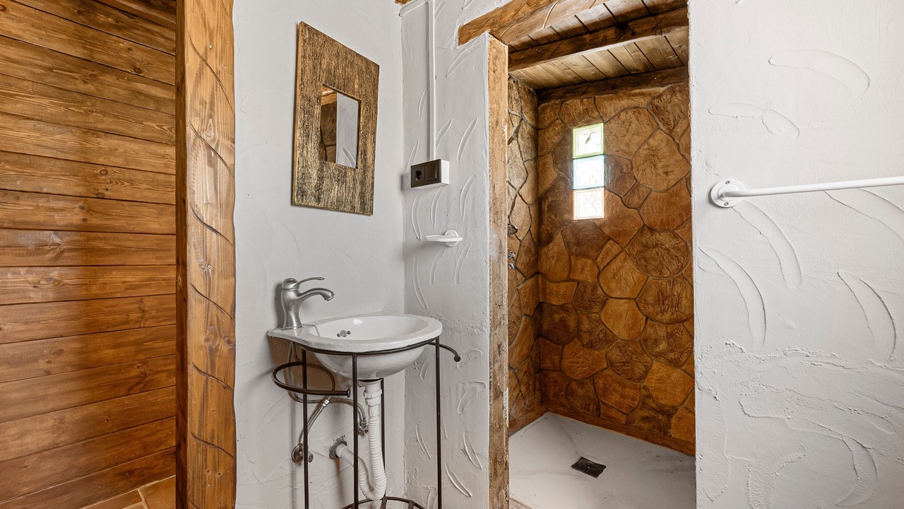 Photo of Bathroom in Almogia