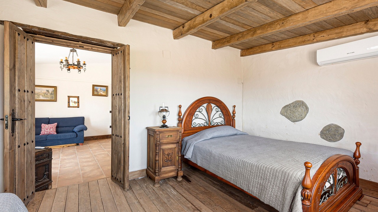 Photo of Bedroom in Almogia