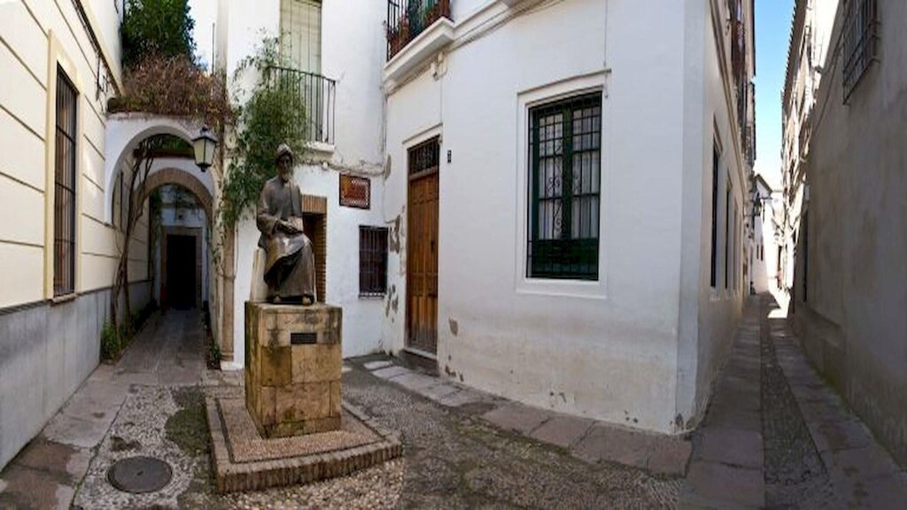 Photo of Buildings in Distrito Centro
