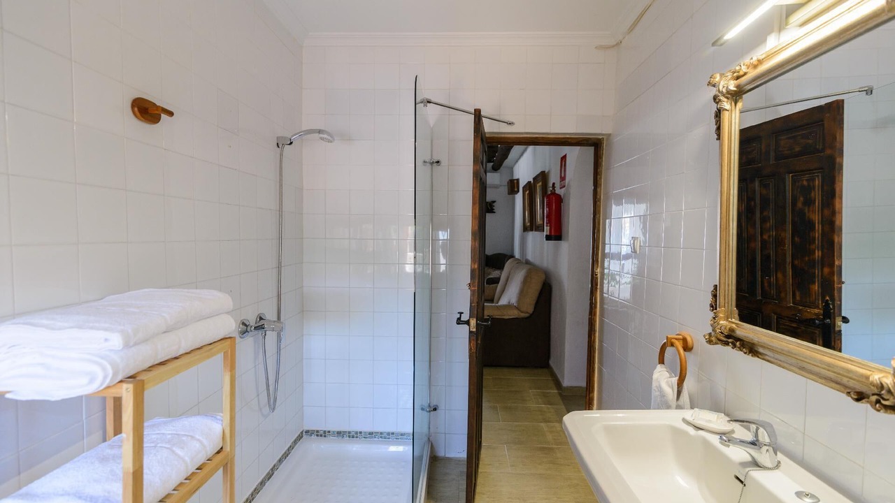 Photo of Bathroom in Alcaucin