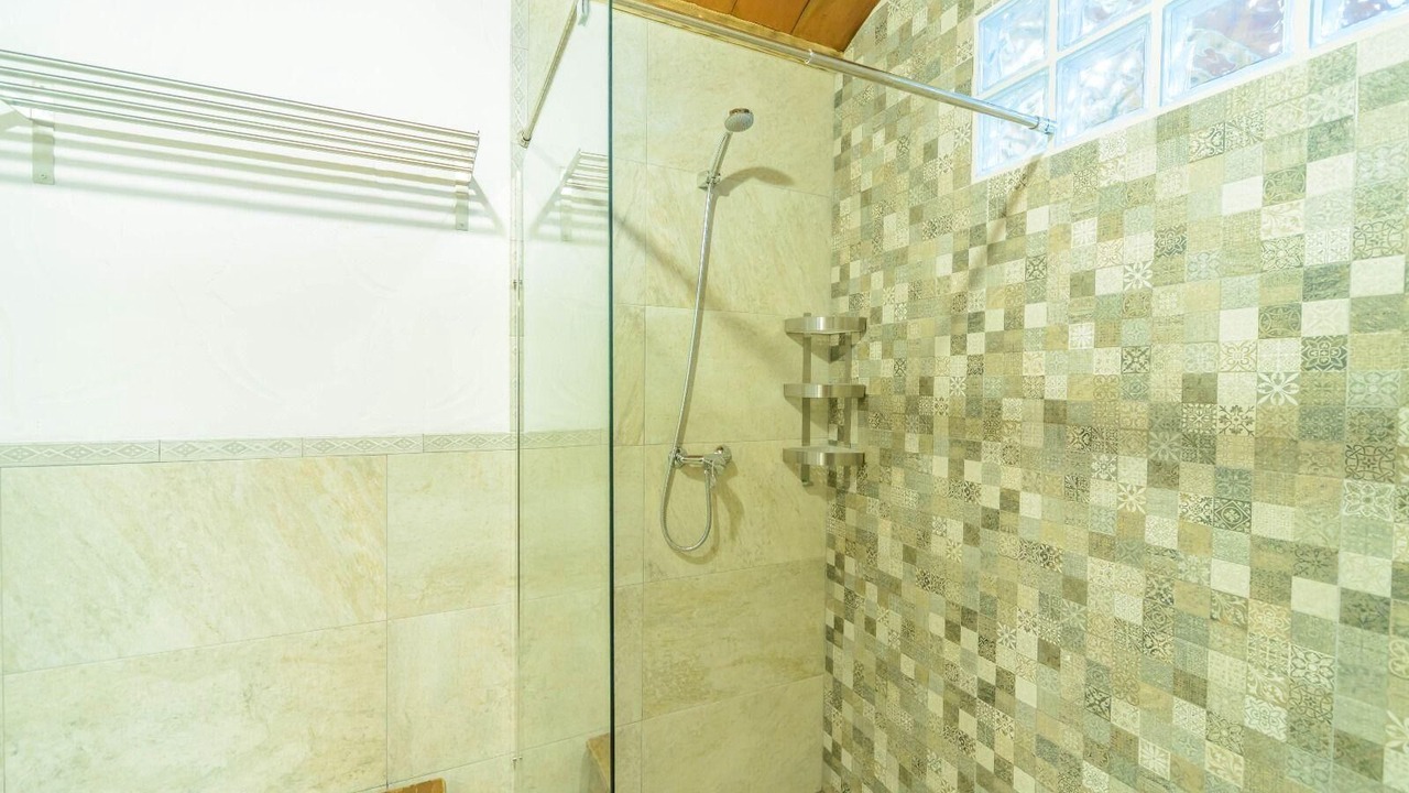 Photo of Bathroom in Carcabuey