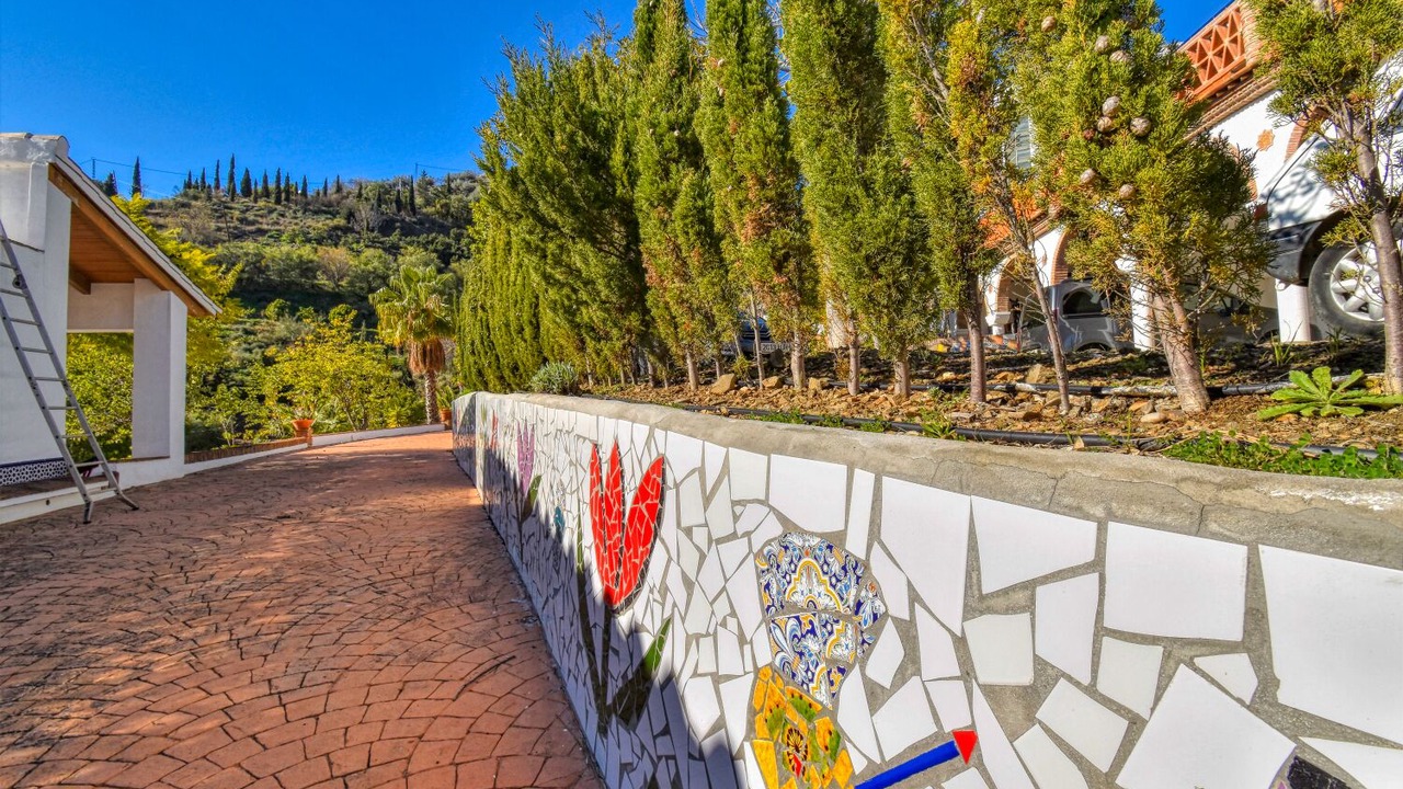 Photo of Outdoor in Arenas