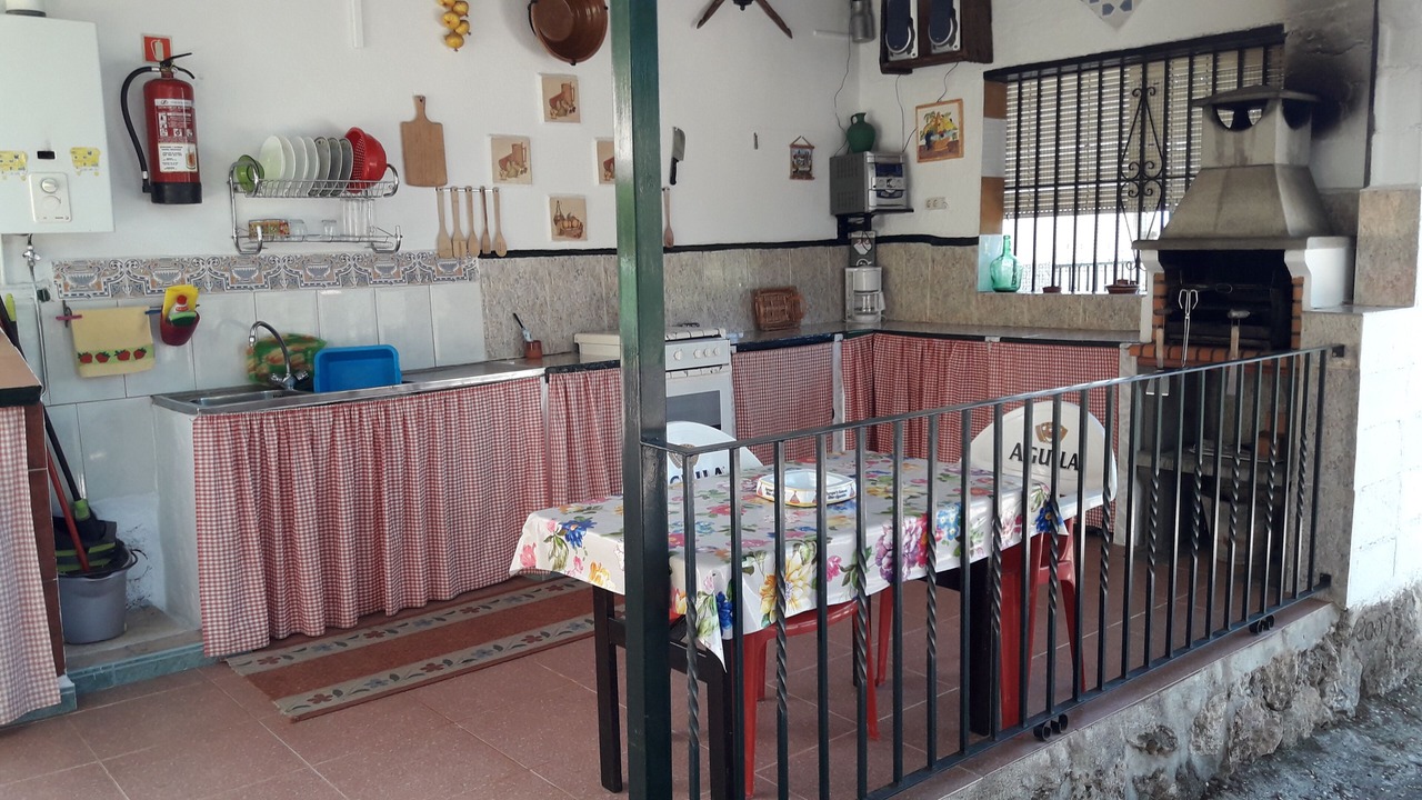 Photo of Others in Alpandeire