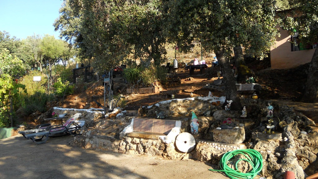 Photo of Others in Alpandeire