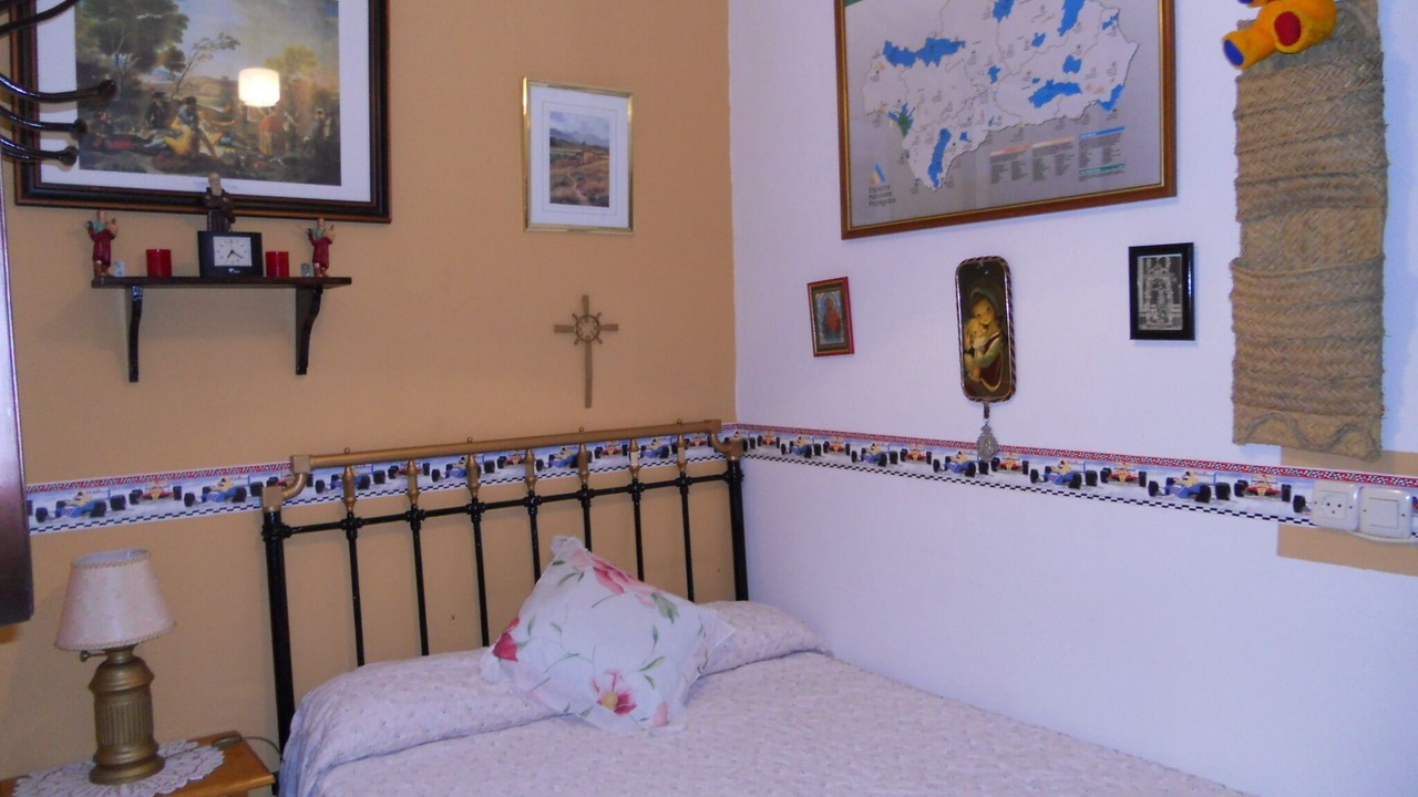 Photo of Bedroom in Alpandeire