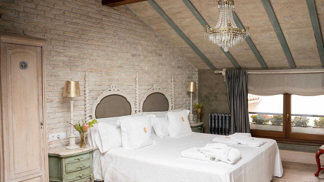 Photo of Bedroom in Central District