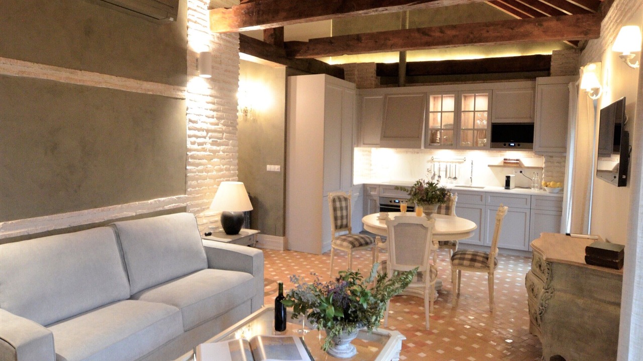 Photo of Livingroom in Central District