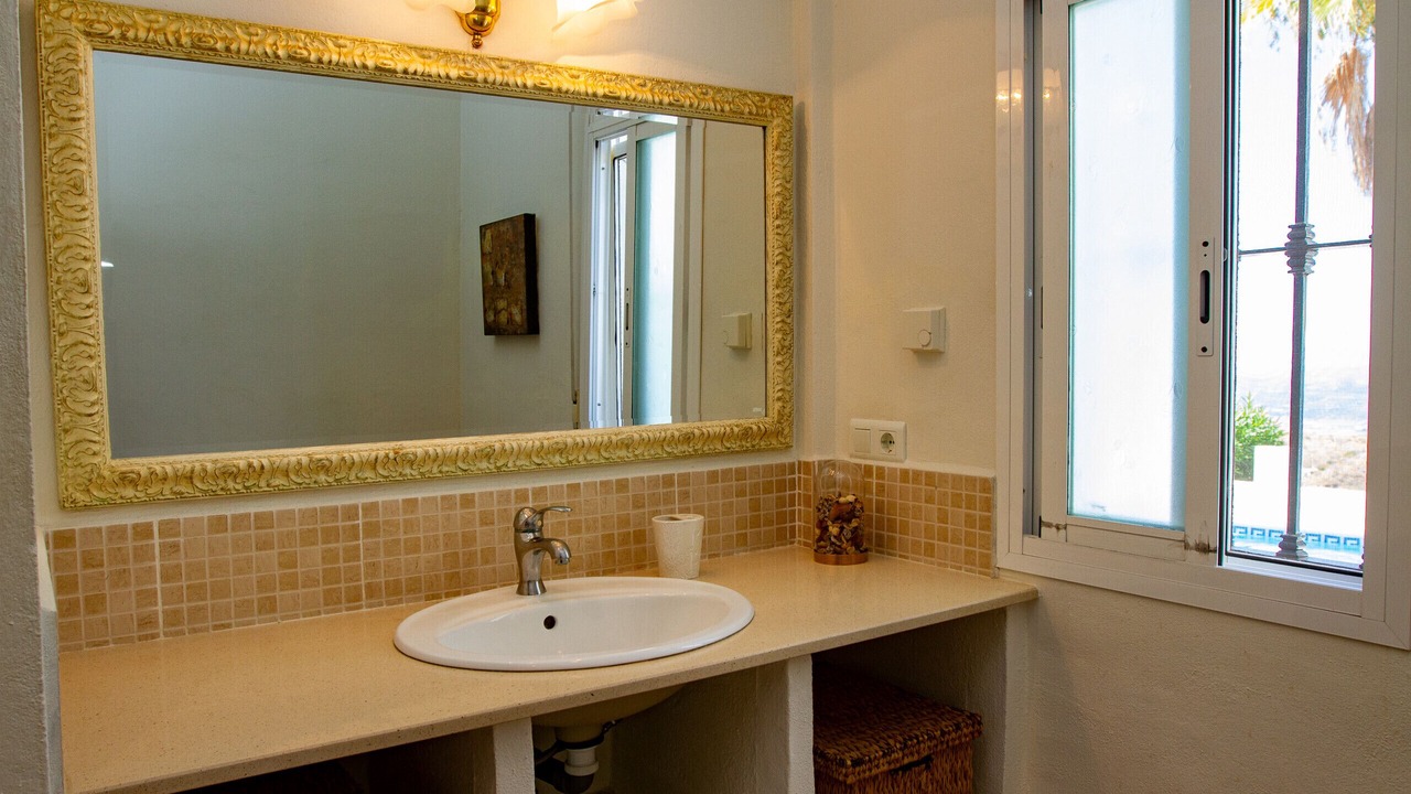 Photo of Bathroom in Arenas