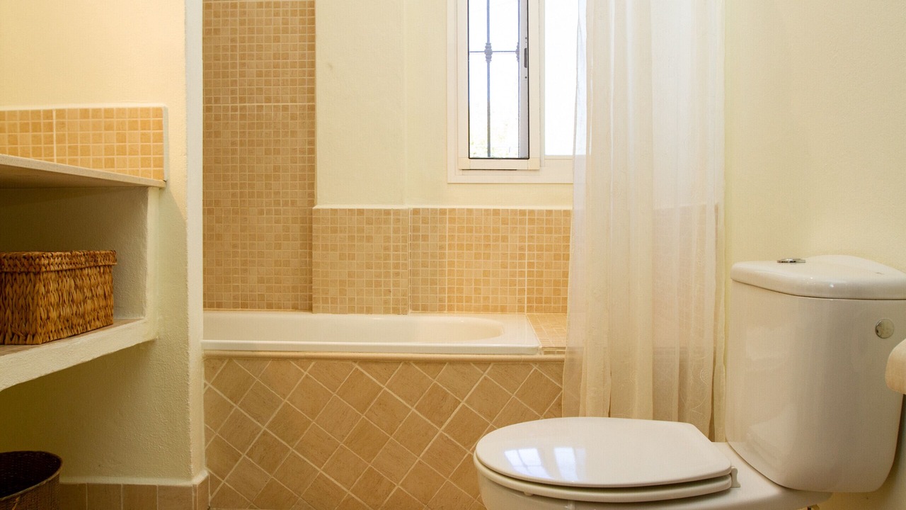Photo of Bathroom in Arenas
