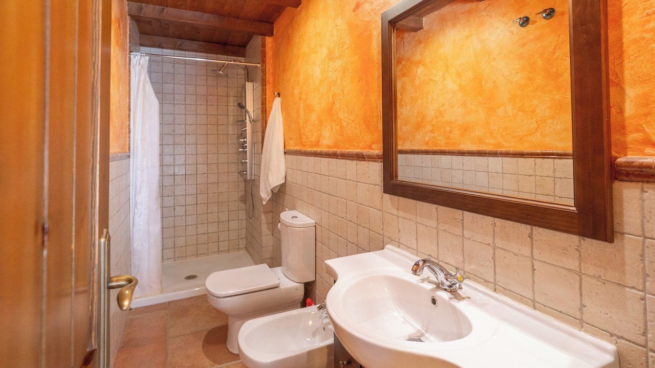 Photo of Bathroom in Igualeja