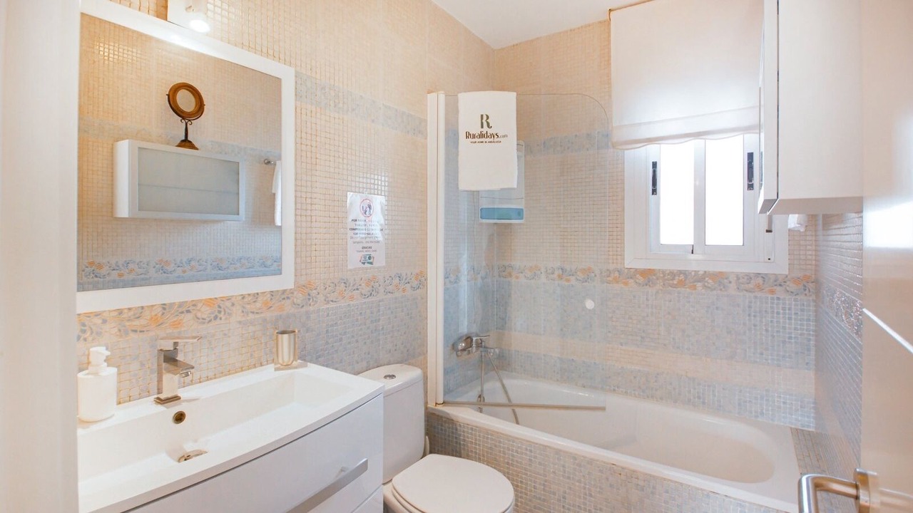 Photo of Bathroom in El Pozo de los Frailes