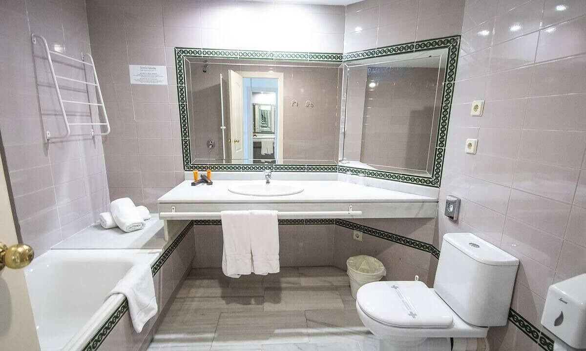 Photo of Bathroom in Mairena del Aljarafe