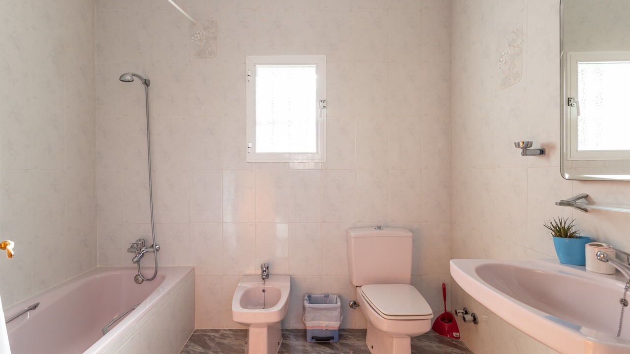 Photo of Bathroom in Nerja City Centre