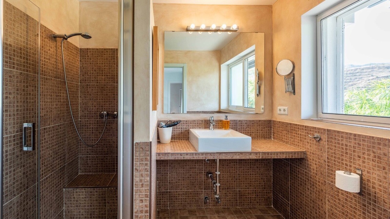 Photo of Bathroom in Guaro