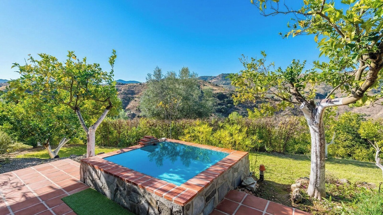 Photo of Outdoor in Guaro
