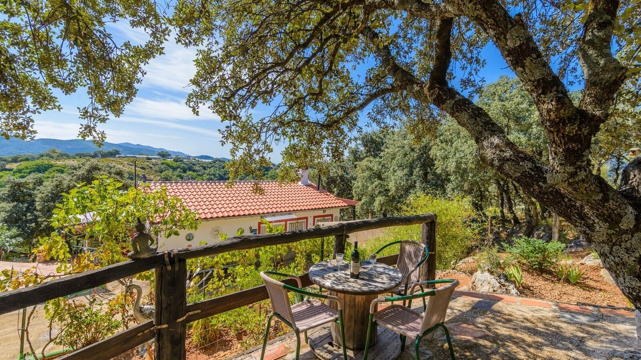 Photo of Outdoor in Alpandeire