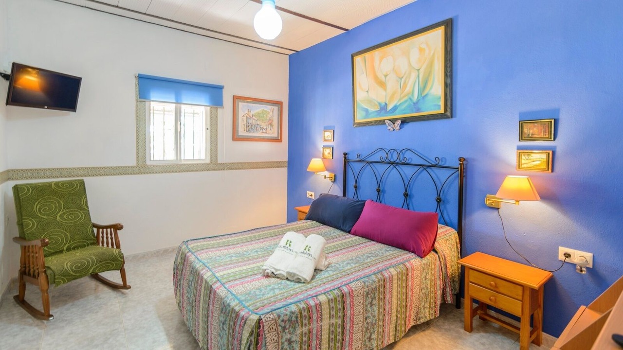Photo of Bedroom in Alpandeire