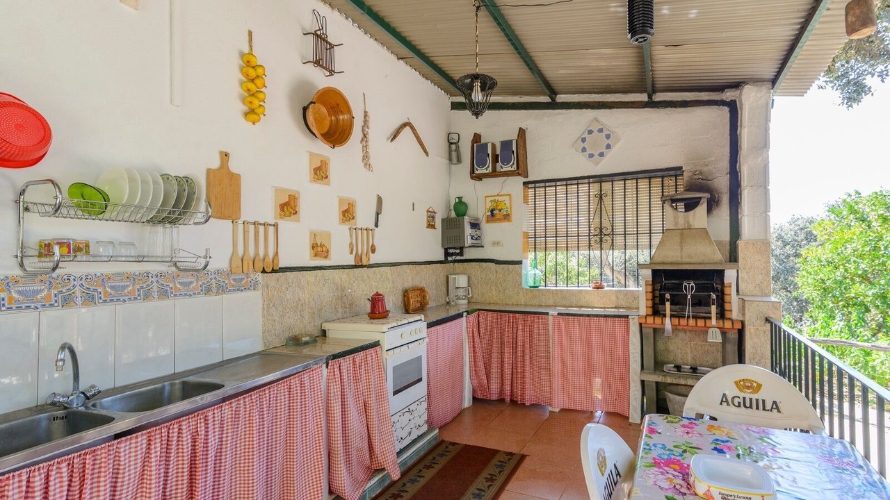 Photo of Kitchen in Alpandeire