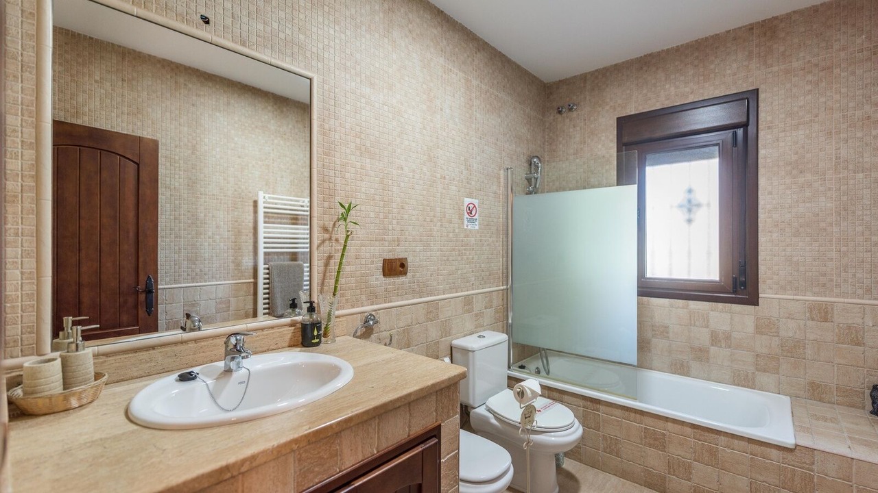 Photo of Bathroom in Arriate