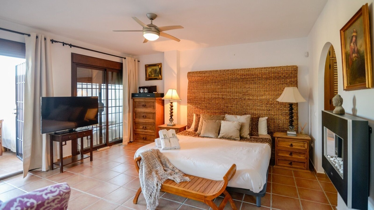 Photo of Bedroom in Coin