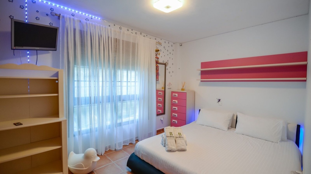 Photo of Bedroom in Coin