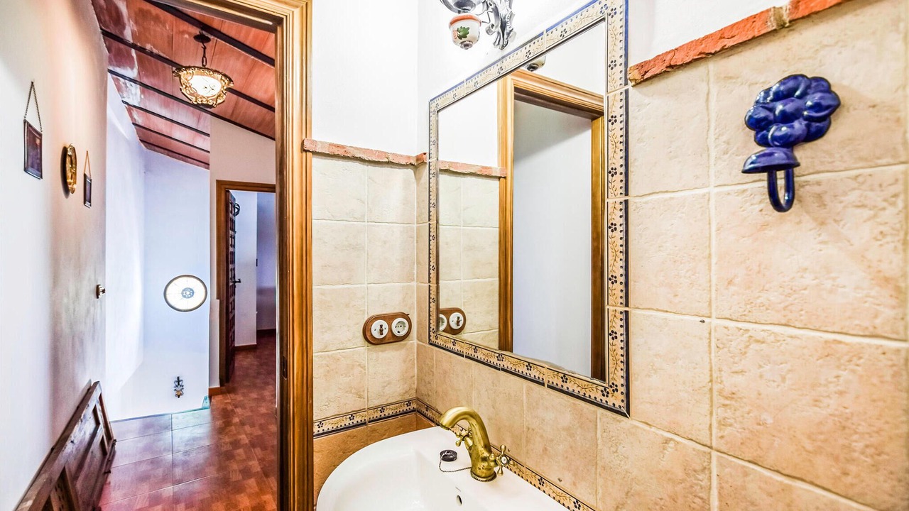Photo of Bathroom in Rute