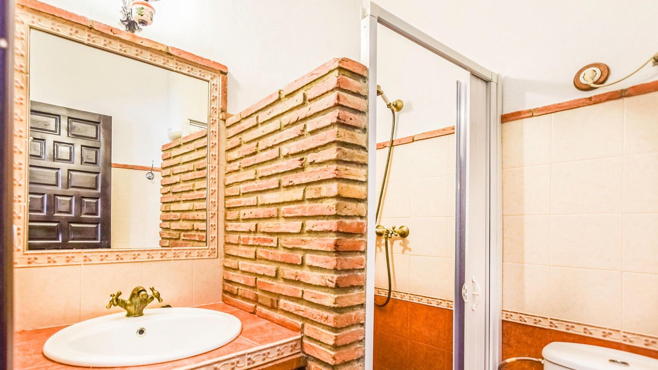 Photo of Bathroom in Rute