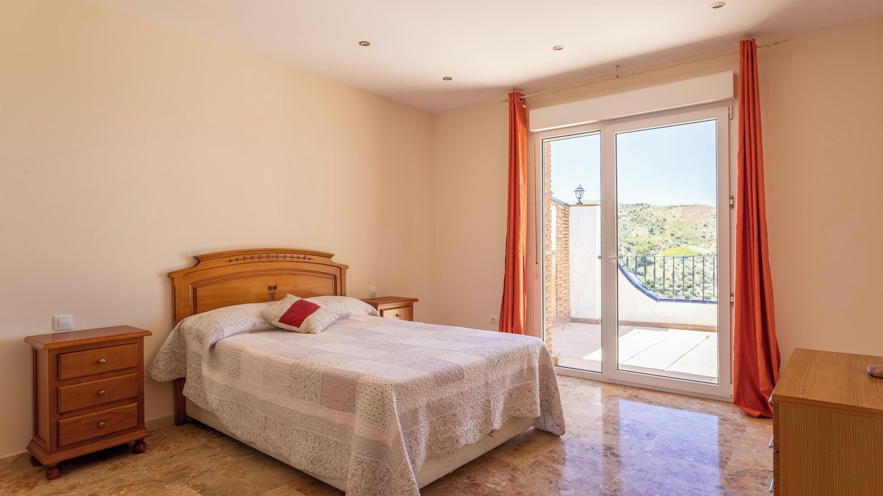 Photo of Bedroom in Alcaucin