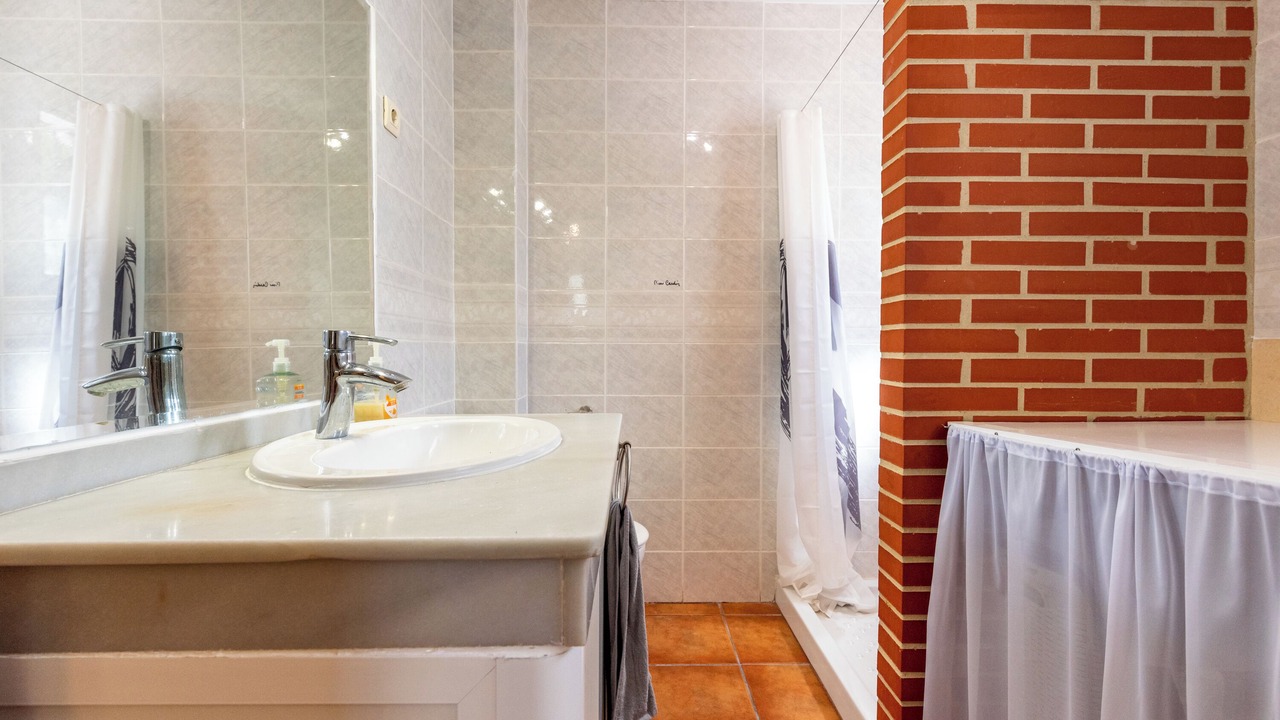 Photo of Bathroom in Torrequebrada