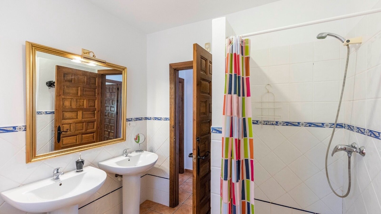 Photo of Bathroom in Cajiz