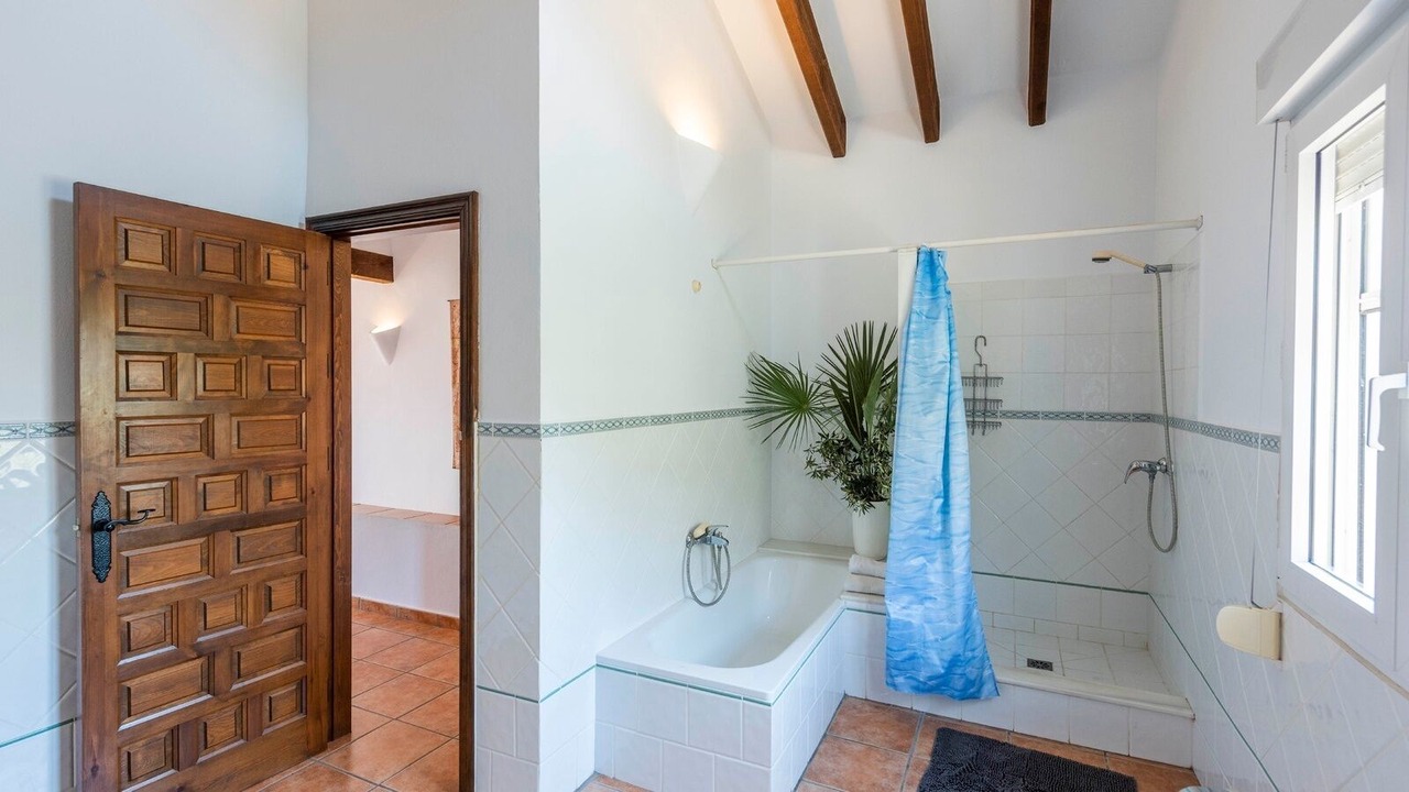 Photo of Bathroom in Cajiz