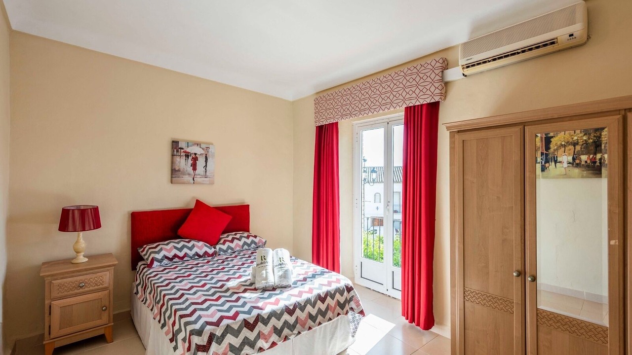 Photo of Bedroom in Encinas Reales